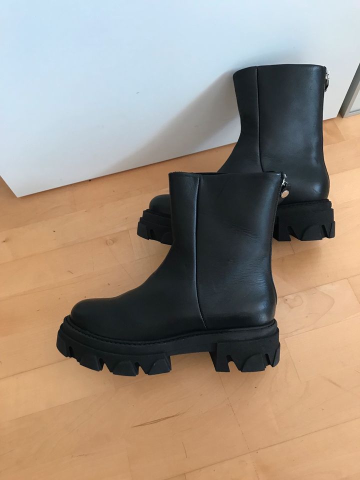 Leder Boots Combat Plateau Steve Madden in Hannover