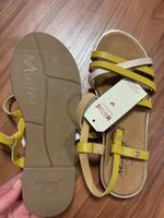 Mustang Leder Sandalen Schuhe 38 gelb Niedersachsen - Osterholz-Scharmbeck Vorschau