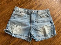 Zara Jeans Shorts Gr. 40 mit Perlen NEU Nordrhein-Westfalen - Ahaus Vorschau