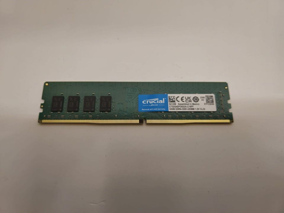 Crucial RAM 32GB DDR4 3200MHz CL22 in Stade