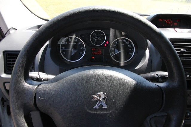 Peugeot Expert Tepee Active L2 HDi 165 Klima 8-Sitzer EP in Neumünster