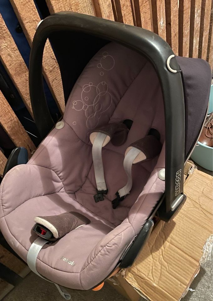 Maxi Cosi Pebble - Babyschale in Stuttgart