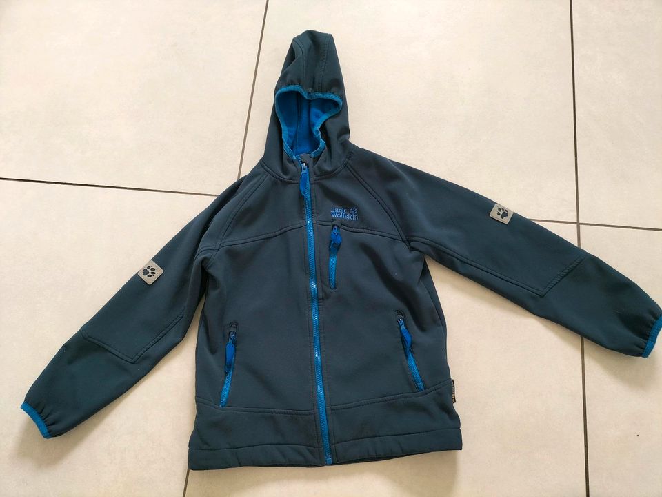 Jack Wolfskin Jacke Größe 140 in Neuburg a.d. Donau