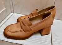 ♥️ Bugatti ♥️ Schuhe Pumps Leder 39 neu Bayern - Aiterhofen Vorschau