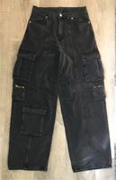 H&M Damen Cargo Hose Gr 34 lockere Jeans schwarz weit Niedersachsen - Verden Vorschau