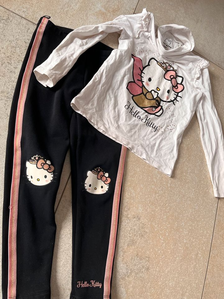 Helle Kitty Set gefütterte Leggings und Rollkragenpullover 134 in Biberach an der Riß