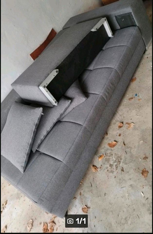 Ein Big Sofa in Springe