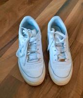 Sportschuhe Sneakers Reebok Gr 37 Hessen - Lohfelden Vorschau