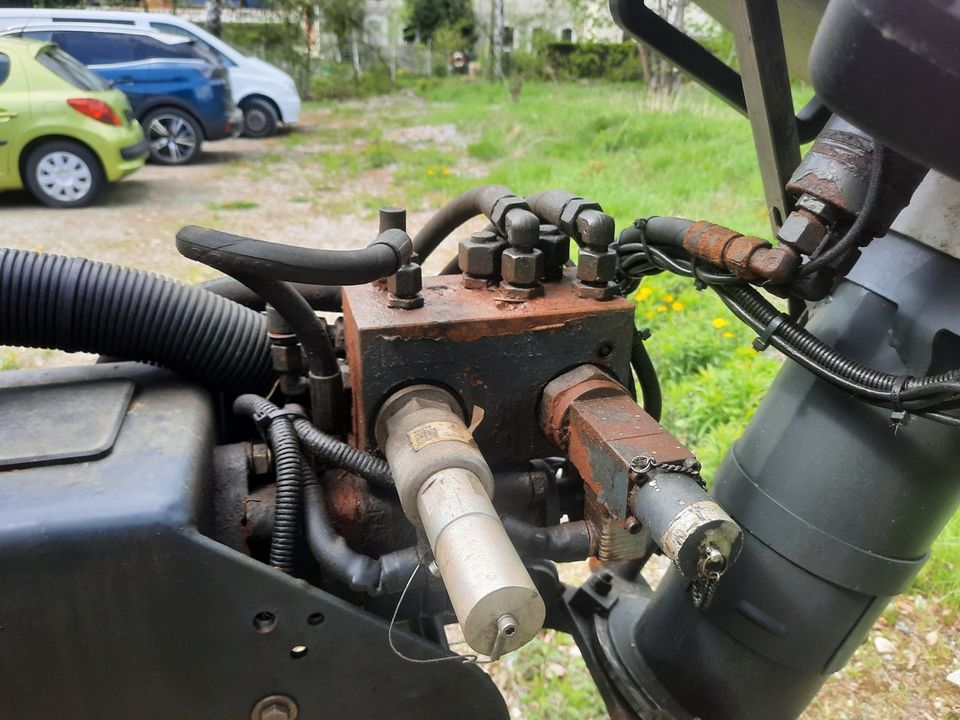 Streuer Küpper Weisser für Multicar Tremo/M29 in Schwarzenberg (Erzgebirge)