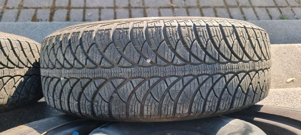 Satz Winterräder 4x 185/65R15 88T Fulda Kristall Montero3 Nissan in Erfurt