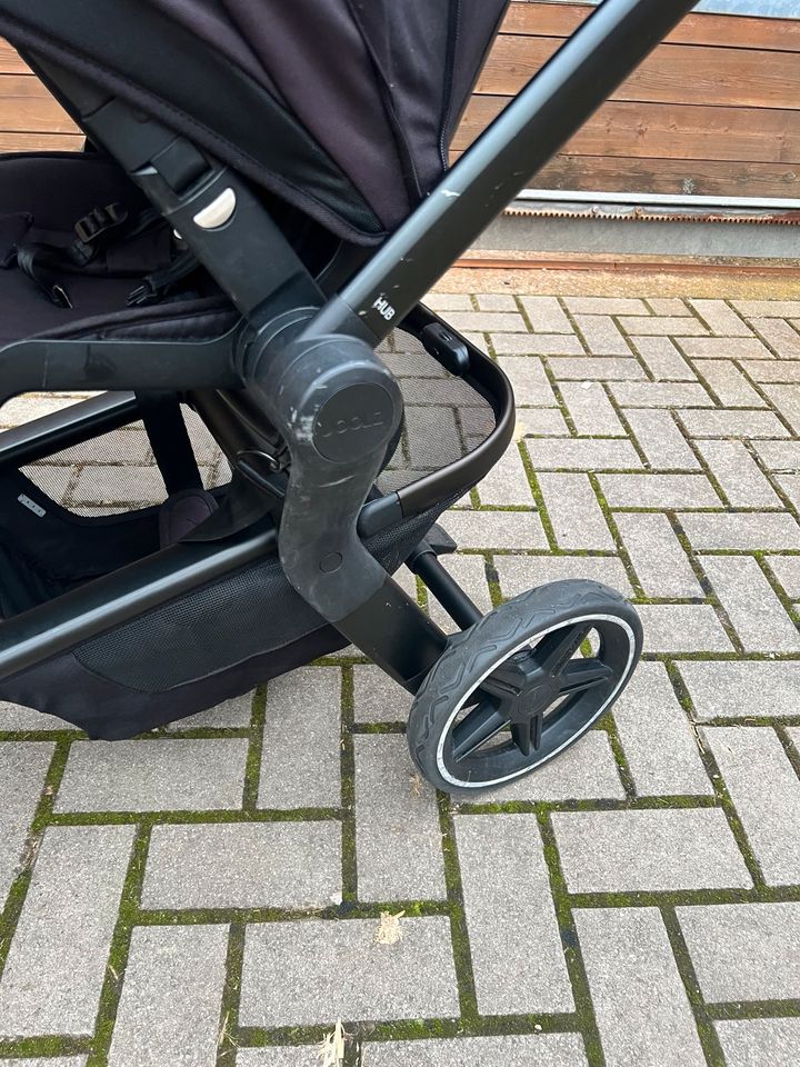 Joolz Hub Plus + Brilliant Black matt schwarz Sportwagen Kinderwa in Tüttleben