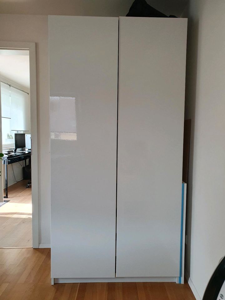 2x PAX Kleiderschrank 100x58x201 mit Fardal hochglanz Türen in Weinstadt