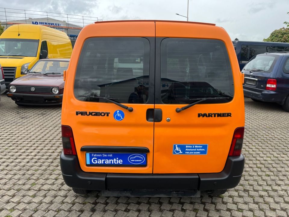 Peugeot Partner 1.8 90PS Rollstuhlrampe Klima Tüv Neu in Niestetal