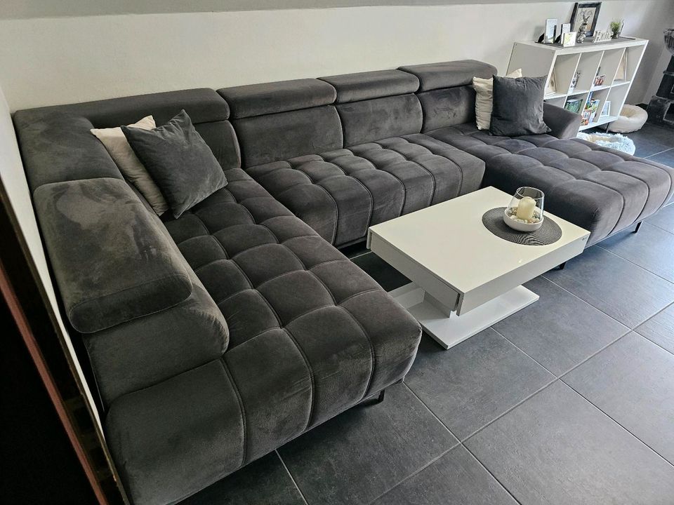 Sofa Couch Wohnlandschaft zu verschenken in Salzbergen