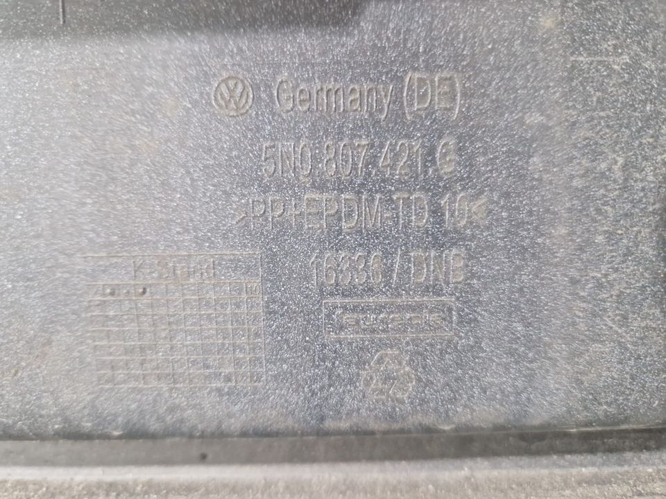 VW Tiguan 5N Stoßstange hinten 5N0807421G Heckschürze PDC in Gelsenkirchen