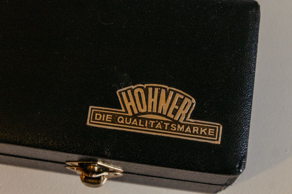 Größte Mundharmonika der Welt. Hohner Chord 48, wie neu in Niedereschach