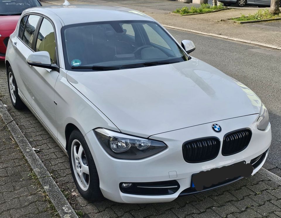 BMW 1er 5 Türig weiß in Iserlohn