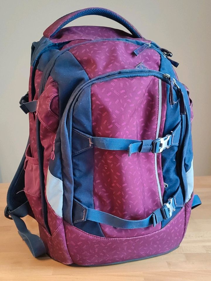 Satch Schulrucksack, Sporttasche, Federmappe "Blazing Purple" in Seitenroda