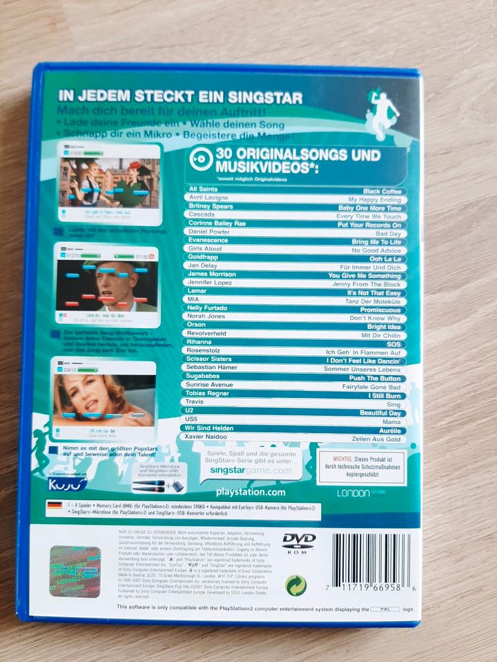 Playstation 2, PS2, mit 2 Singstar Mikrofonen, 18 Spiele in Adenbüttel