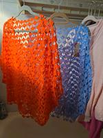 Lochpullover in Orange und hellblau XL Nordrhein-Westfalen - Heiligenhaus Vorschau
