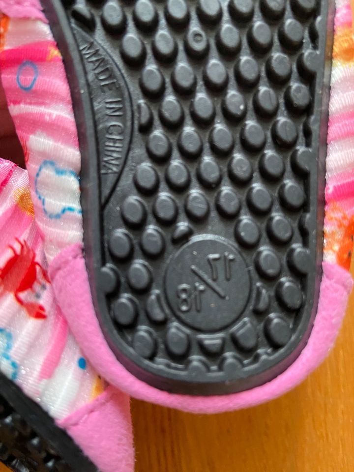 Neue Baby-Wasserschuhe Aquashoes in München