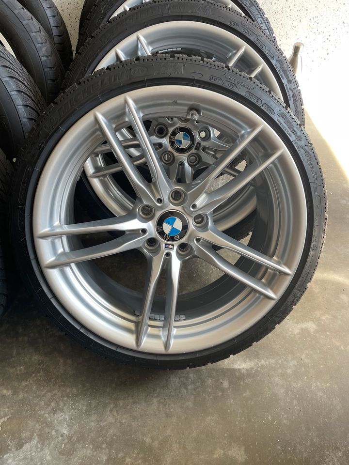 Original BMW M 641 Doppelspeiche 235/35R19 Komplettrad Winter ❄️ in Zimmern ob Rottweil