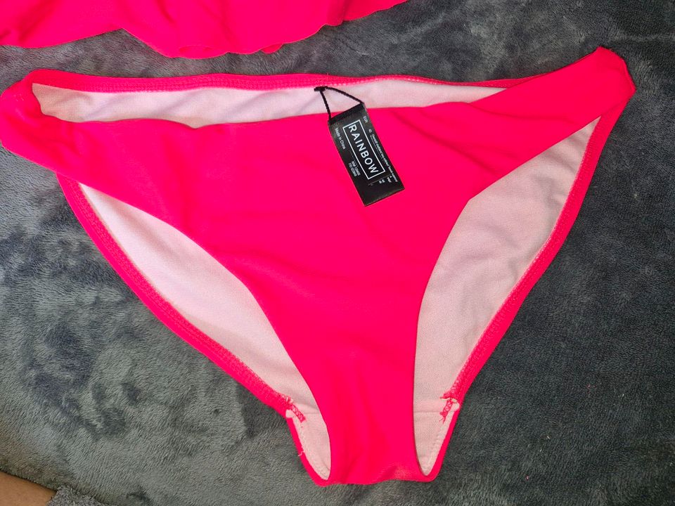 Bikini neon pink Gr 40 in Grevesmuehlen