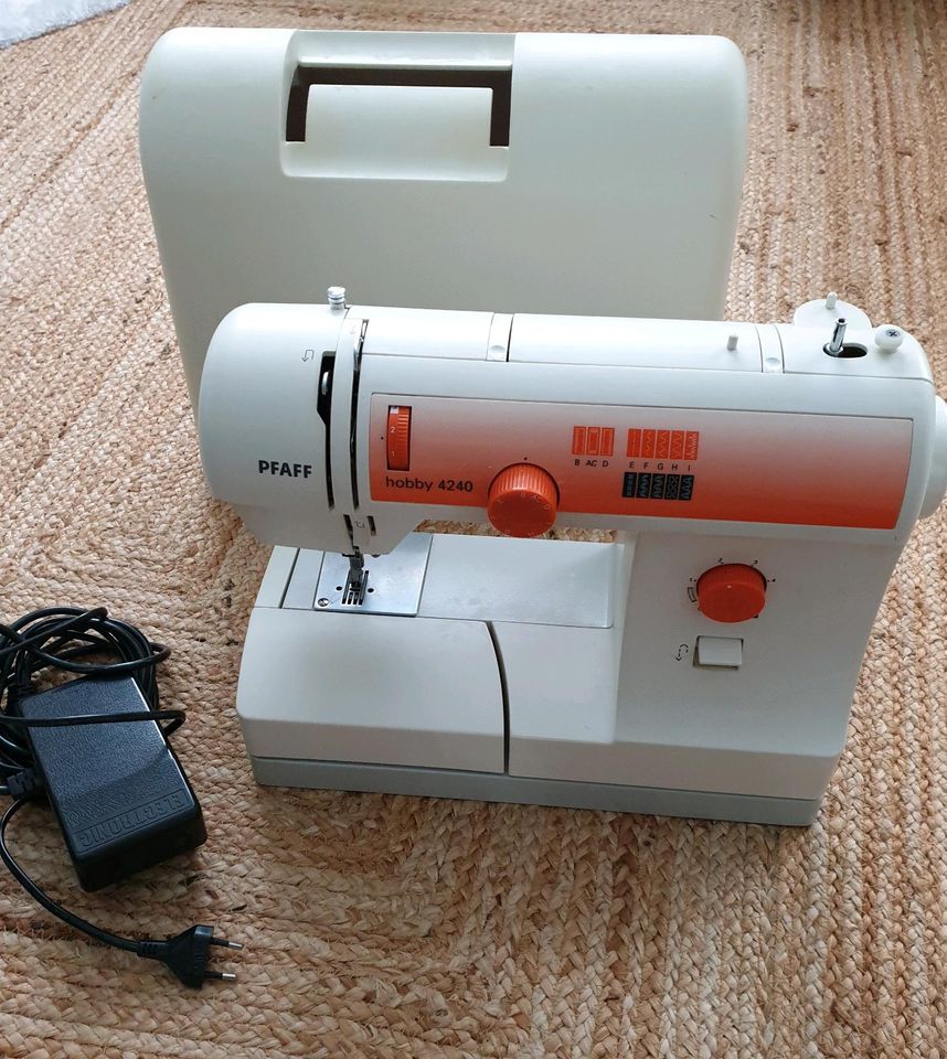 Pfaff Hobby 4240 Nähmaschine in Sinzig