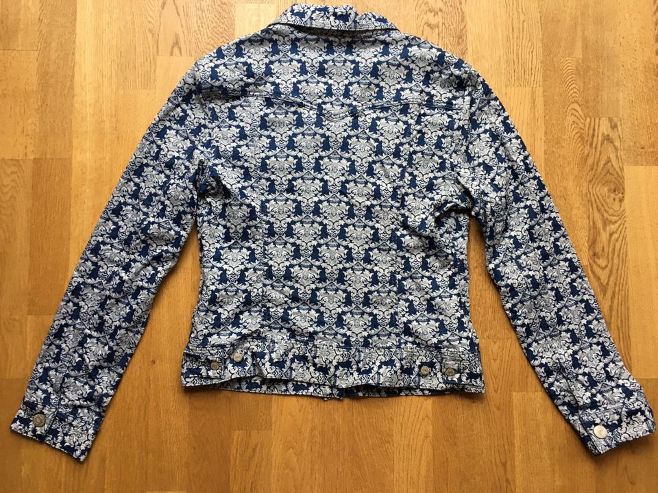 NEU Jacke Herrlicher Blaustoff Joplin Gr L blau florales Muster in Hamburg