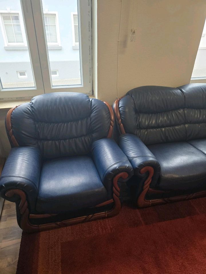 Couch 3 Sitzer und Sessel Kunstleder in Bad Nauheim