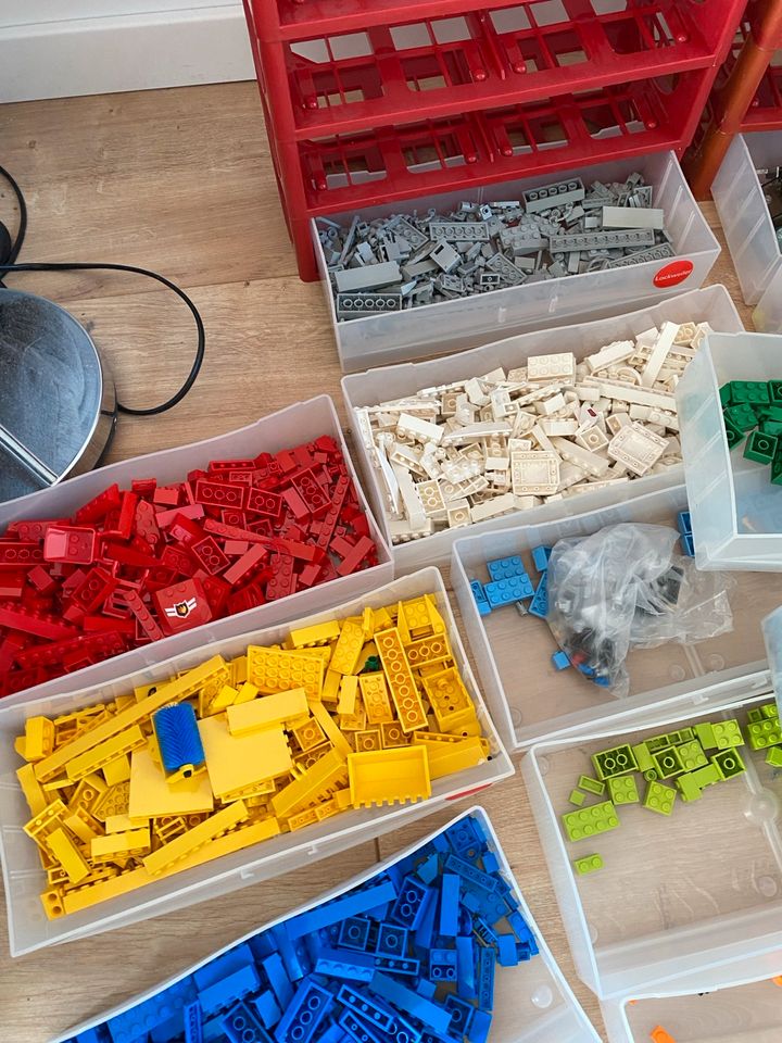 LEGO 2 Kisten mit verschiedenen Steinen in Dortmund