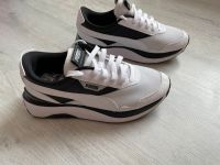 Puma Cruise Rider Sneaker Damen Gr 38,5 wie Neu Weiß Schwarz Nordrhein-Westfalen - Remscheid Vorschau