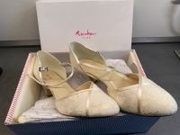 Rainbow Brautschuhe Ivory mit Spitze Gr. 39 Hessen - Glauburg Vorschau