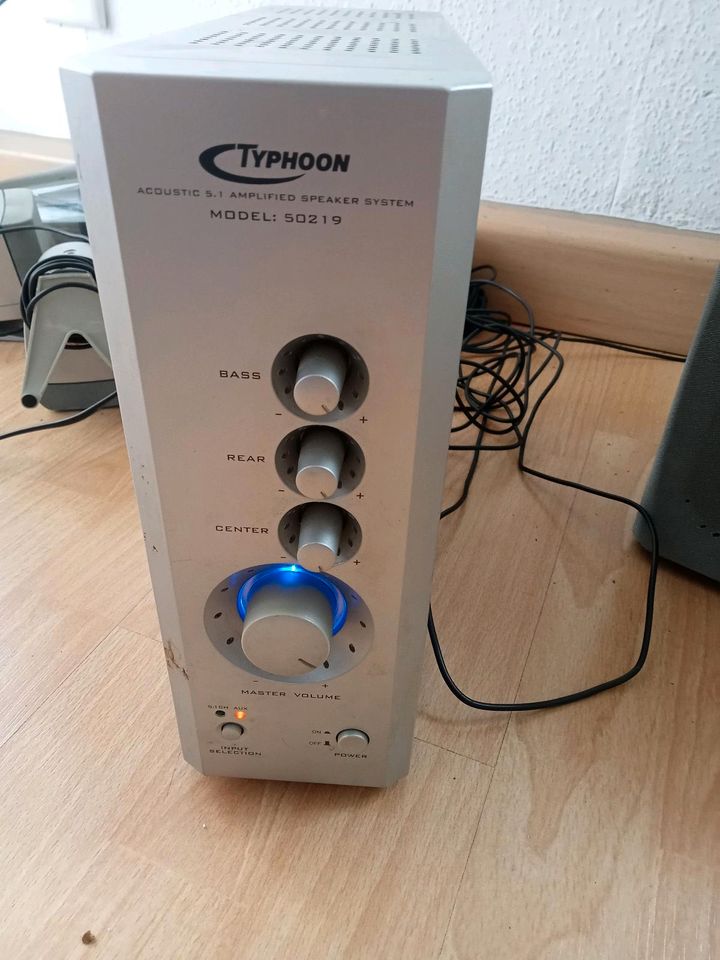 TYPHOON 50219 HOME THEATRE AMPLIFIED SPEAKER SYSTEM in Essen