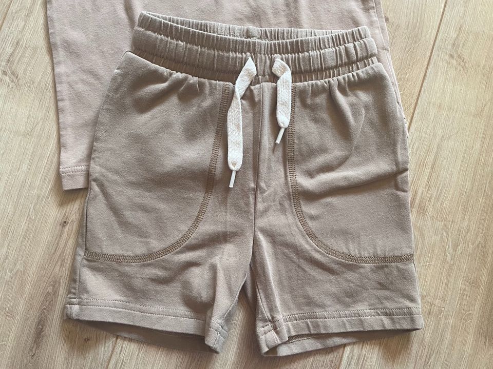 Fred‘s World Green cotton Bio GOTS T-Shirt Shorts in Rostock