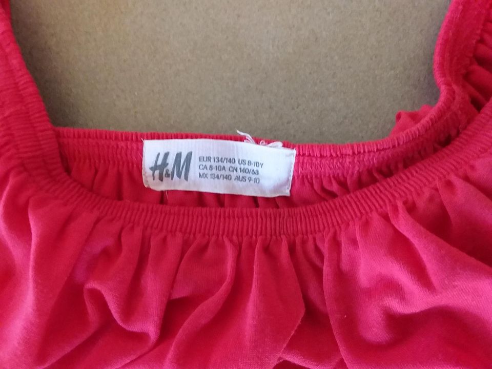 H&M schönes rotes Shirt Bluse Top Gr. 134 140 1x getragen in Engen