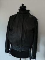 Graue Vintage-Lederjacke (Bomber) mit Taschen, Gr. S Bayern - Regensburg Vorschau