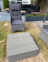 Gartenmöbel Tisch +  2 Stühle mit Auflagen Nordrhein-Westfalen - Leverkusen Vorschau