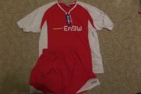 Sportset T-shirt und Hose weiß rot Gr. XL Sachsen - Lößnitz Vorschau
