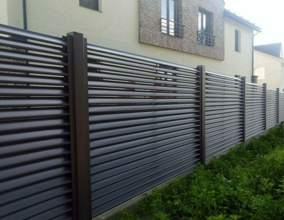 Jalousienzaun L20m x H1,8m Sichtschutzzaun Viola Gartenzaun Sichtschutz Zäune Lamellenzaun Schmiedezaun Schmuckzaun Metallzaun Komplettset / kein WPC in Siegen