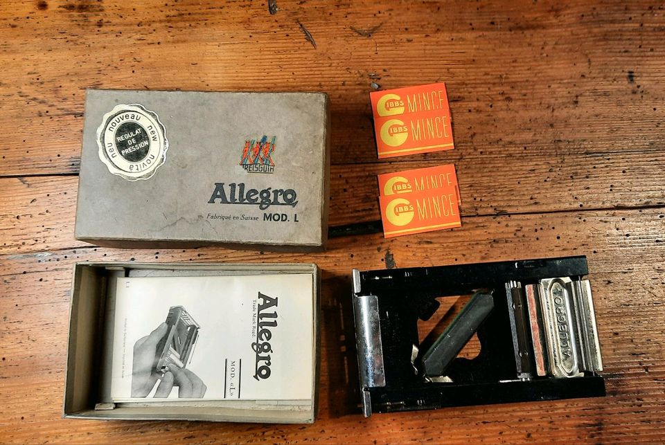 Allegro Rasierklingenschärfer 20er J., stropping&honing machine in Titisee-Neustadt