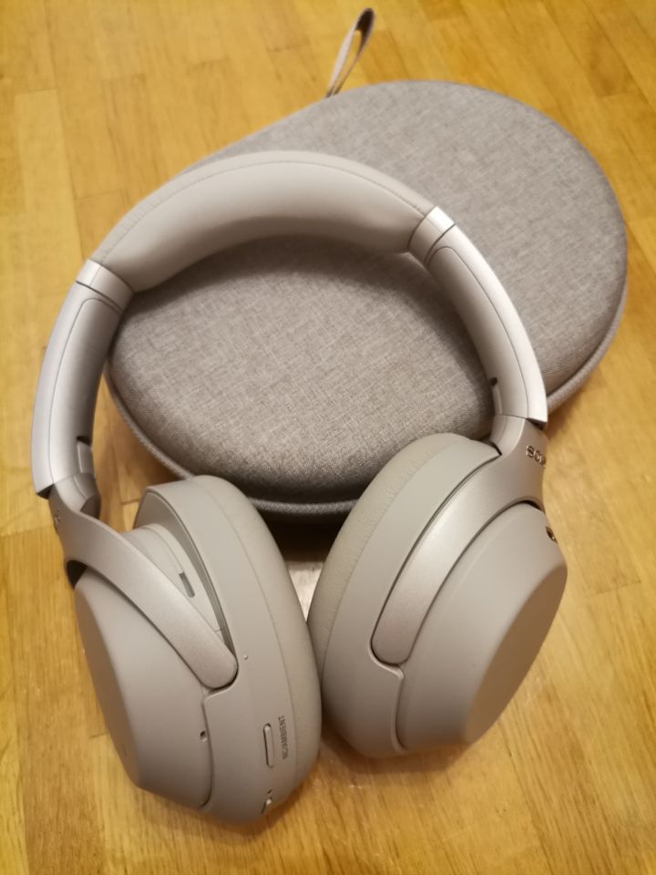 Sony WH-1000XM3 Bluetooth Noise Canceling Headphones in München