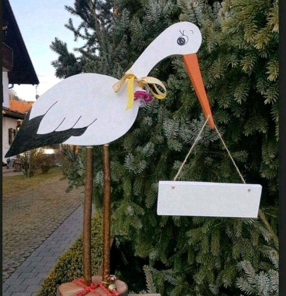 Neugeborenenstorch zu verleihen in Feldkirchen-Westerham