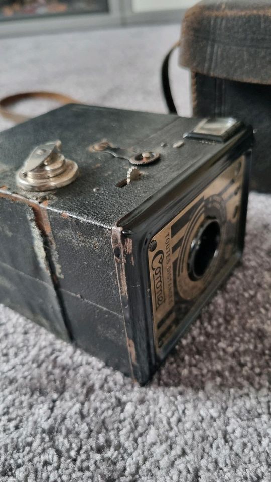 Coronet Box Kamera Made in France in Königswalde