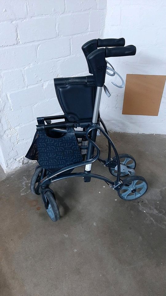 Gehilfe, Rollator leicht Jazz Dolomite 610 in Minden