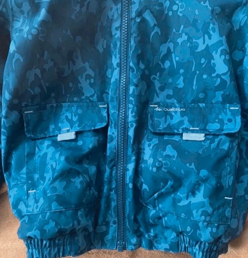 Decathlon kinder Wendejacke Übergangsjacke Camouflage blau Gr.S in Ergolding