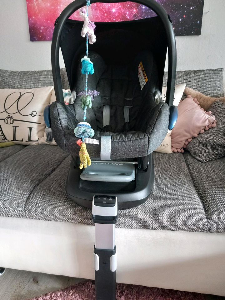 Maxi-Cosi CabrioFix und FamilyFix in Essen