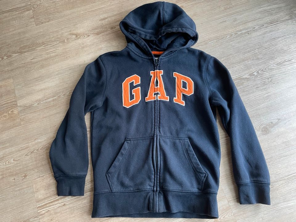 GAP Sweatjacke Gr. L (140) in Leck