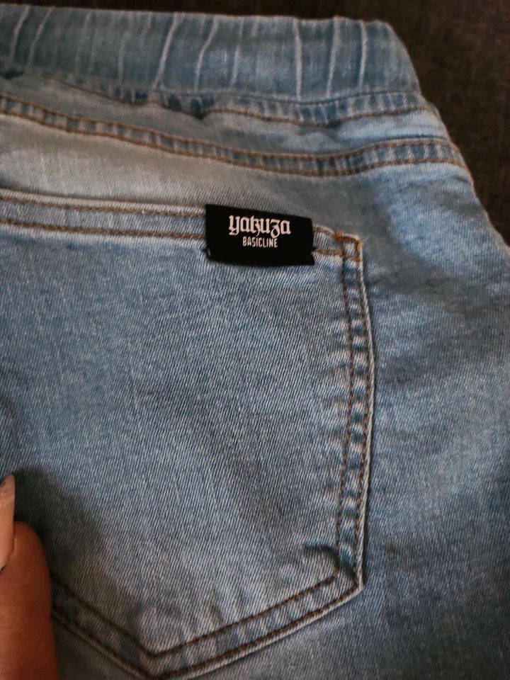 Yakuza jeans Größe 2 XL in Werdau