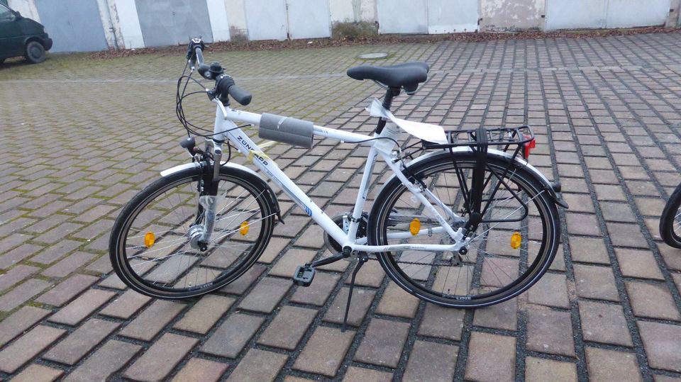 Alu - Trekking - Bike Herren 28er ZÜNDAPP Silver 3,0 in Arenshausen